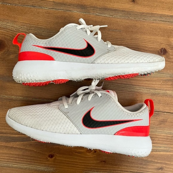 Nike Other - Nike Men’s Roshe Golf Shoes. Size 8.5.